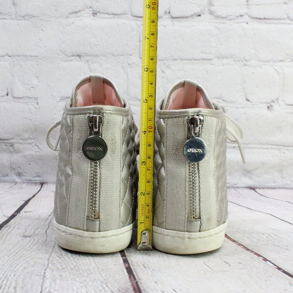 Geox Respira Silver Patent Leather Hi Top Back Zip Sneakers Size US 8 - Picture 8 of 9